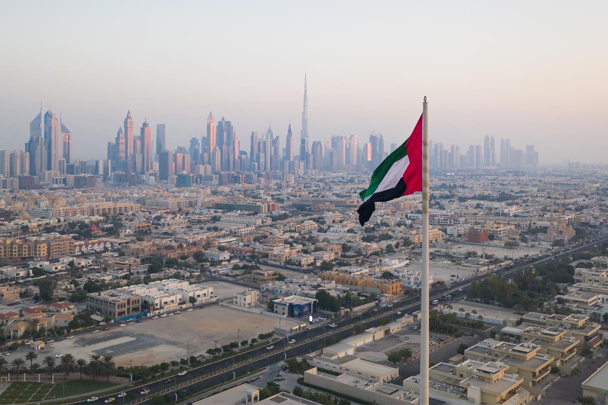 Navigating the Hiring Process in the United Arab Emirates: 5 Key Insights